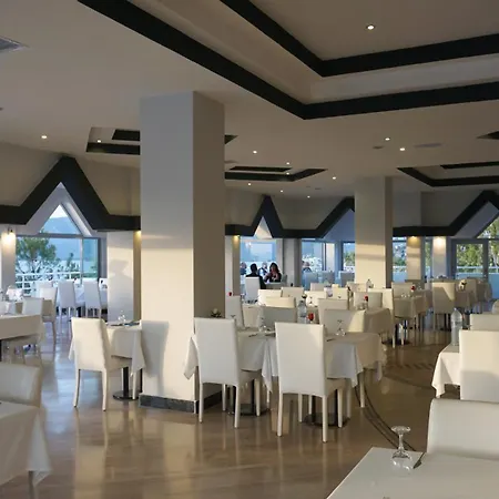 Roseira 4* Milas